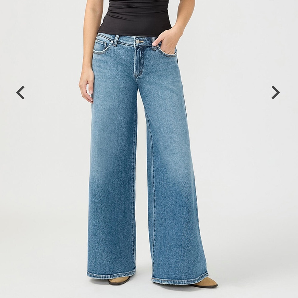 Silver Jeans Light Blue Flare Jeans